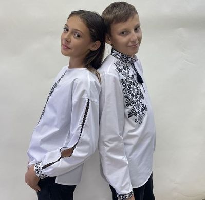 Подростковая вышитая блуза "Полина"