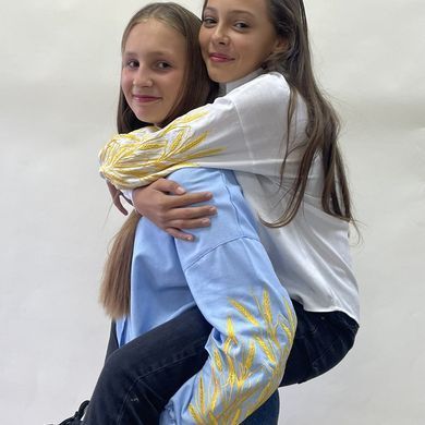 Подростковая вышитая блуза "Ева"